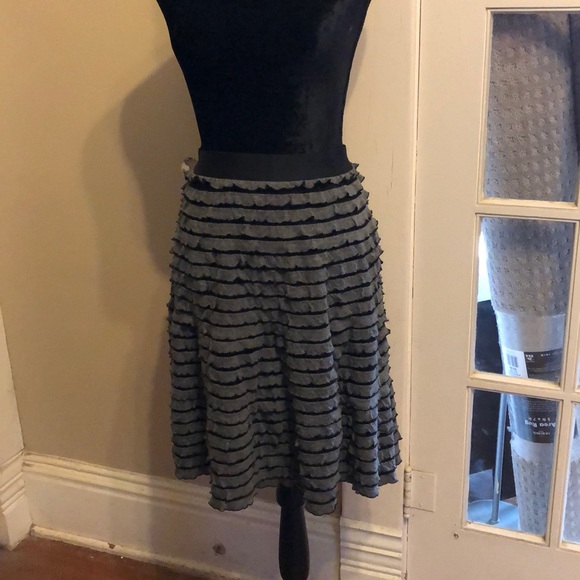 Max Studio Dresses & Skirts - Super sassy knee length layered skirt